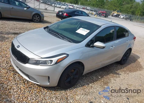 2017 Kia Forte Lx z USA, uszkodzony, nr VIN 3KPFK4A71HE073100